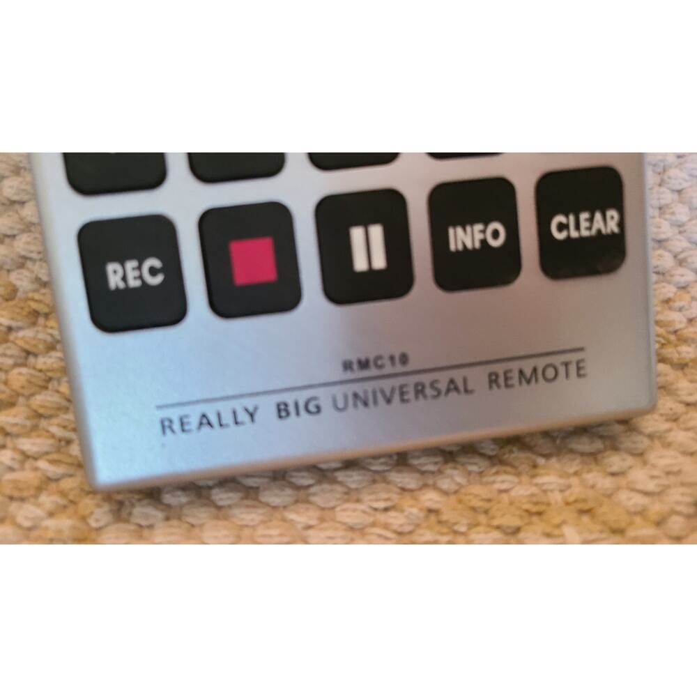 Sentry REALLY BIG buttons Universal Remote Control - RMC10 - Picture 2 of 4